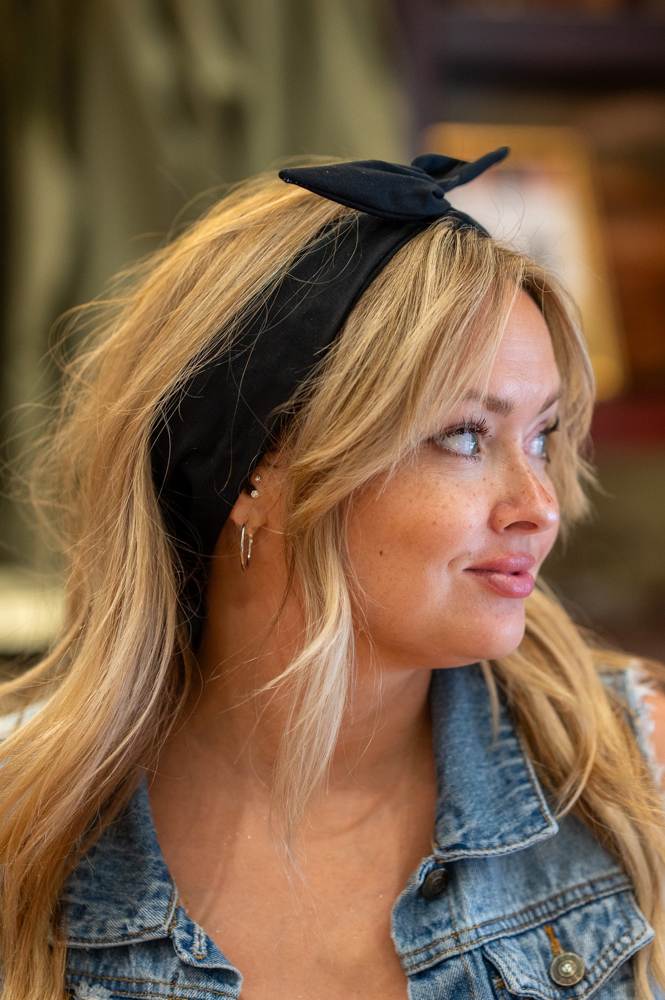 Amanda Bright Designs Tie Headband Black on woman