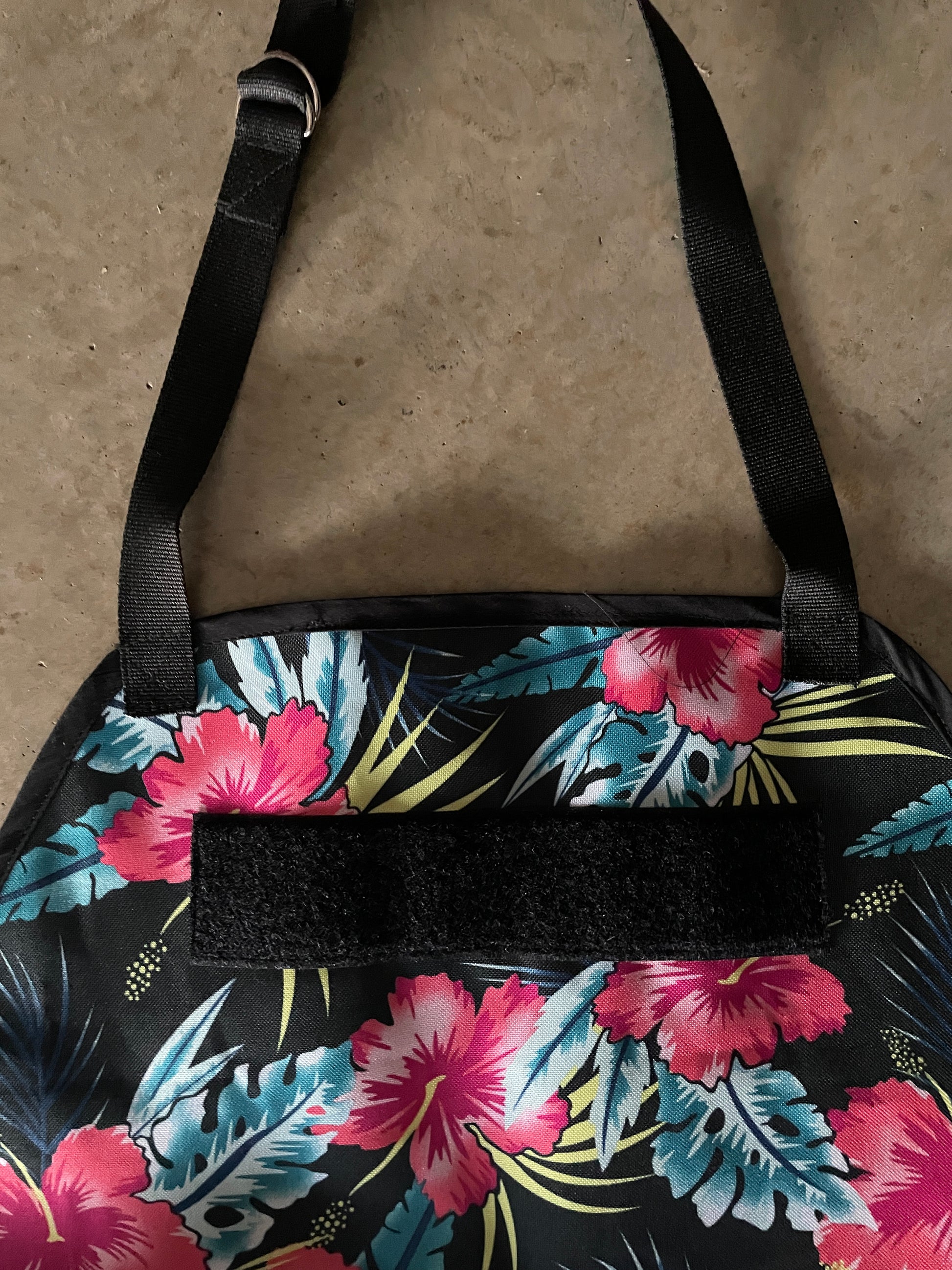 Amanda Bright Designs Mens Ottertex Canvas Floral Hawaiian Print Apron