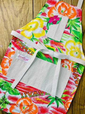 Amanda Bright Designs Hawaiian vintage 1970s print fabric apron vintage
