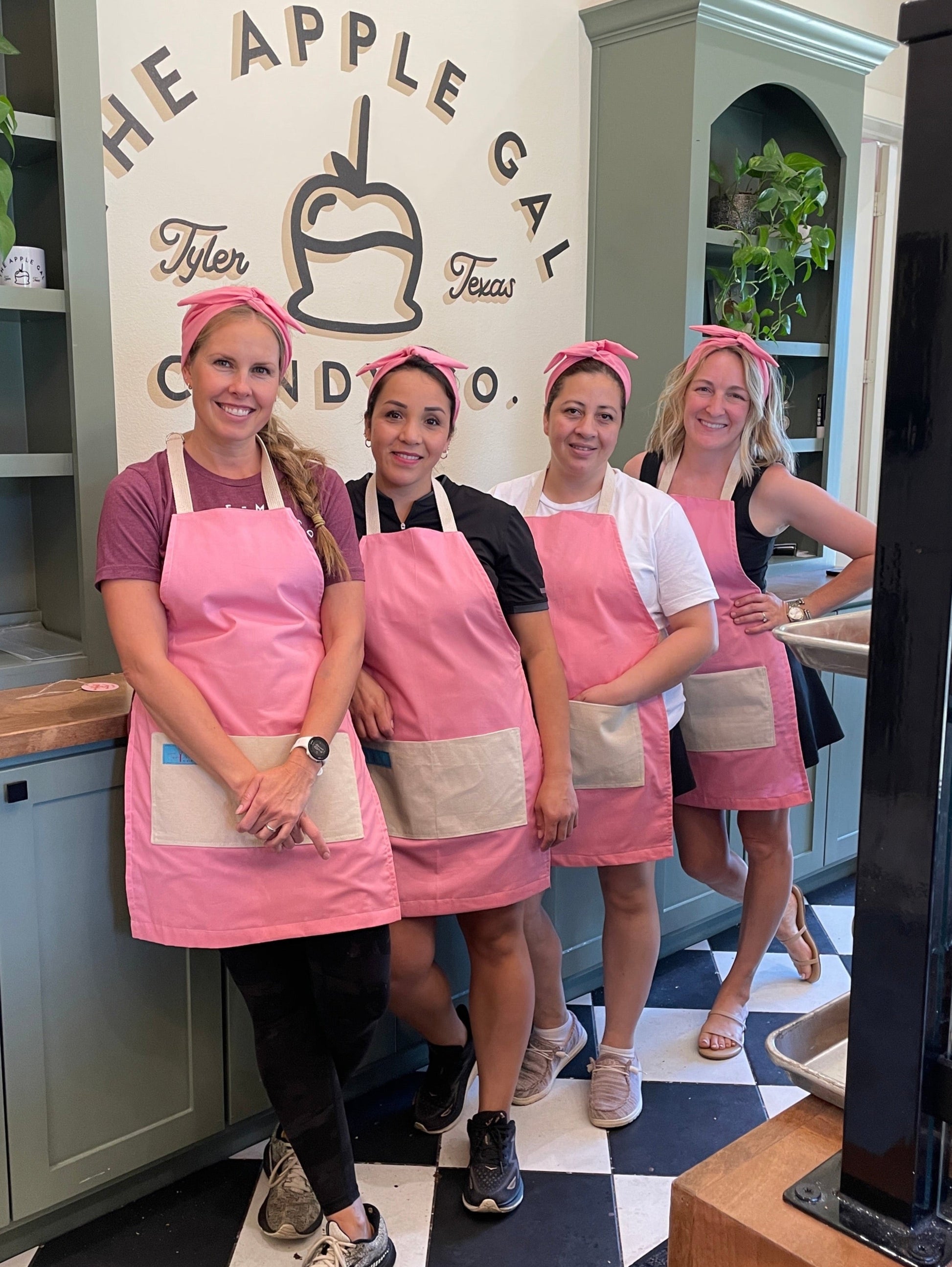 Amanda Bright Designs The Original Tie Headband Pink on The Apple Gal Tyler Texas team and staff