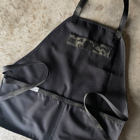 Amanda Bright Designs Dutch Apron Black waterproof canvas Multicam black strings