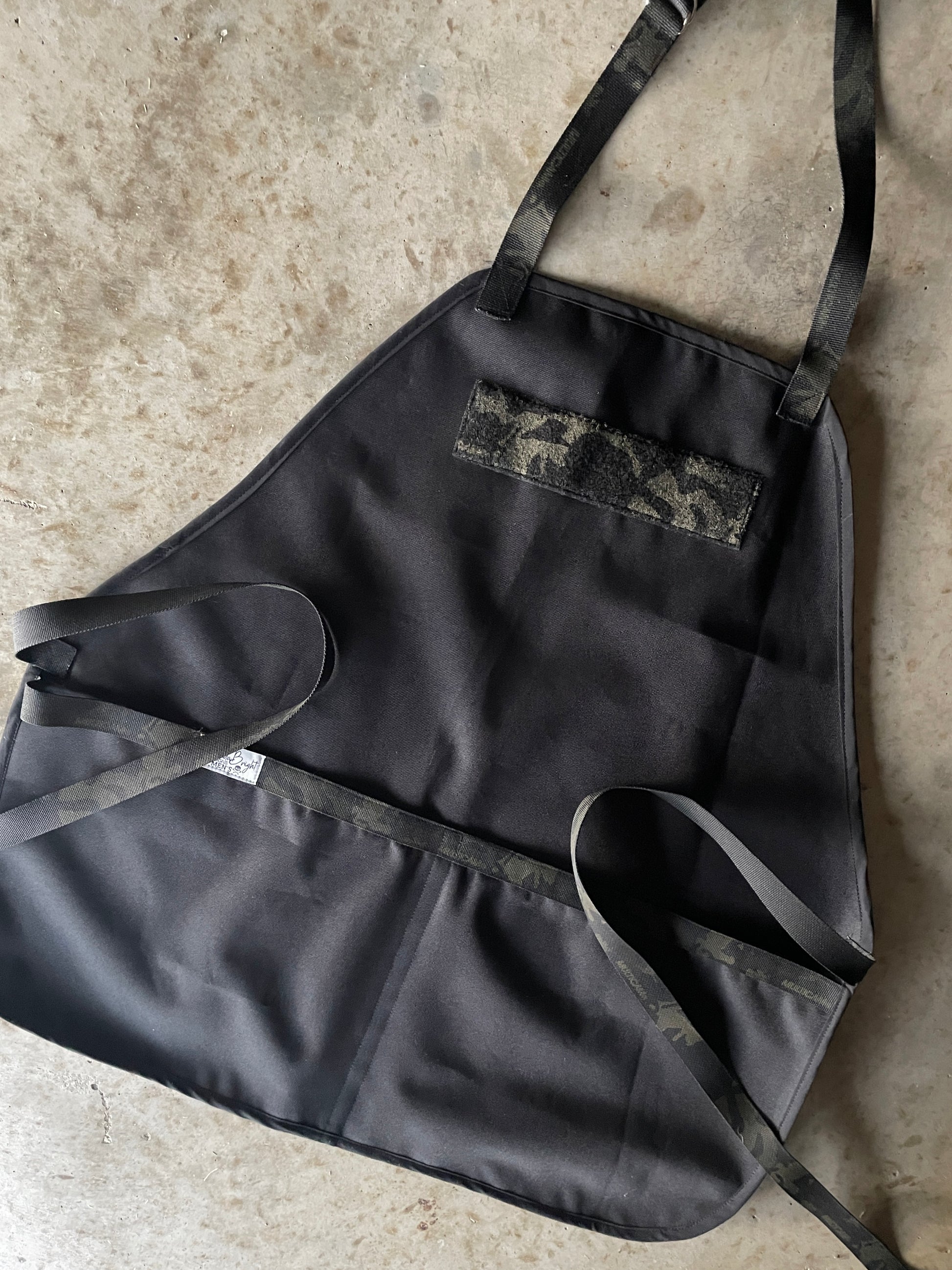 Amanda Bright Designs Dutch Apron Black waterproof canvas Multicam black strings