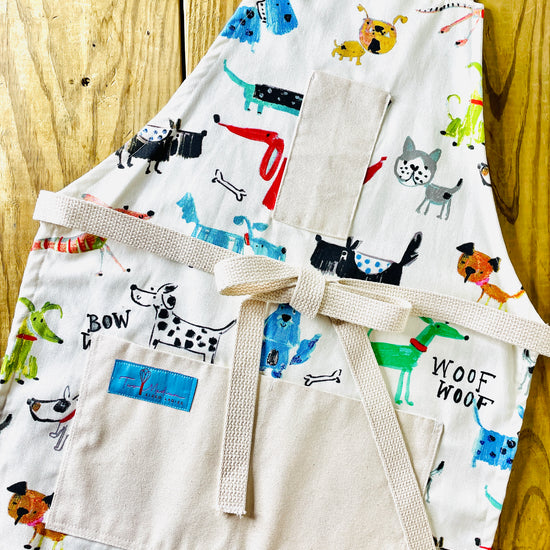 Two Medium Sized Ladies Maribeth Dog Lovers Apron Agility Trainer Cooking Baking 